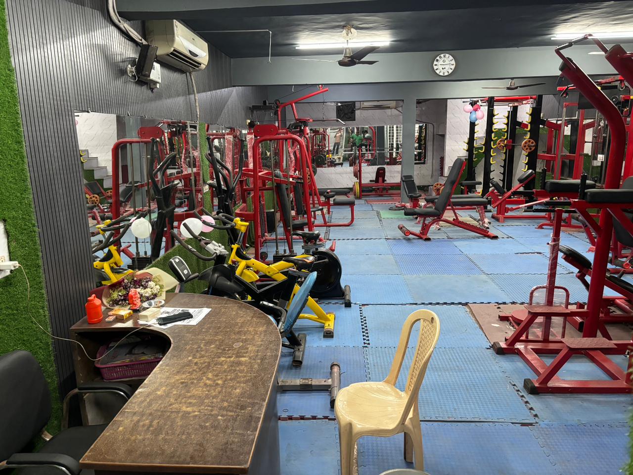 Gym hero image 3